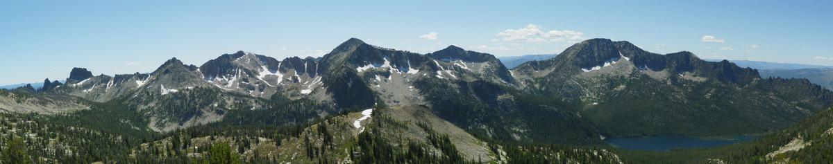 Panorama Sheepeater Ridge